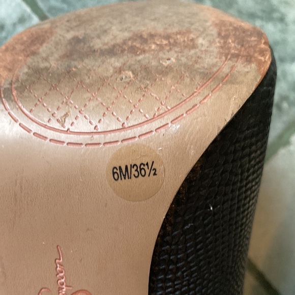 Black Jessica Simpson stilettos - Picture 8 of 8